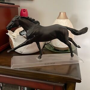 “Black Caviar” Racehorse Breyer horse collectible model horse